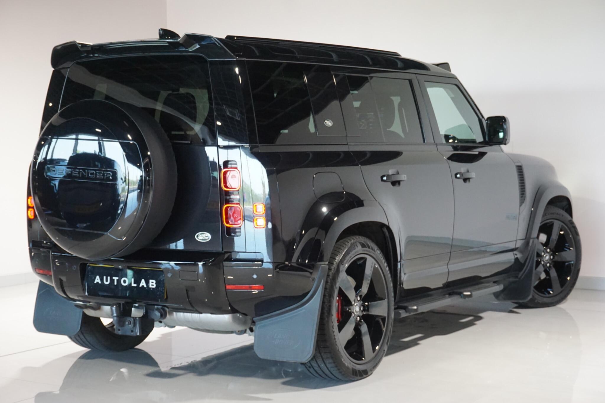 Land Rover Defender 110 3.0 D250 MHEV XS Edition SUV 5dr Diesel Auto 4WD Euro 6 (s/s) (250 ps)